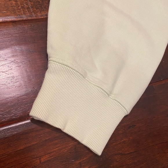 Brunette The Label, crewneck - Picture 6 of 6